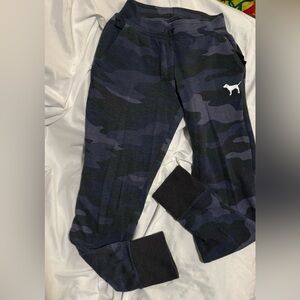 Victoria’s Secret PINK sweatpants, blue camo, size extra small